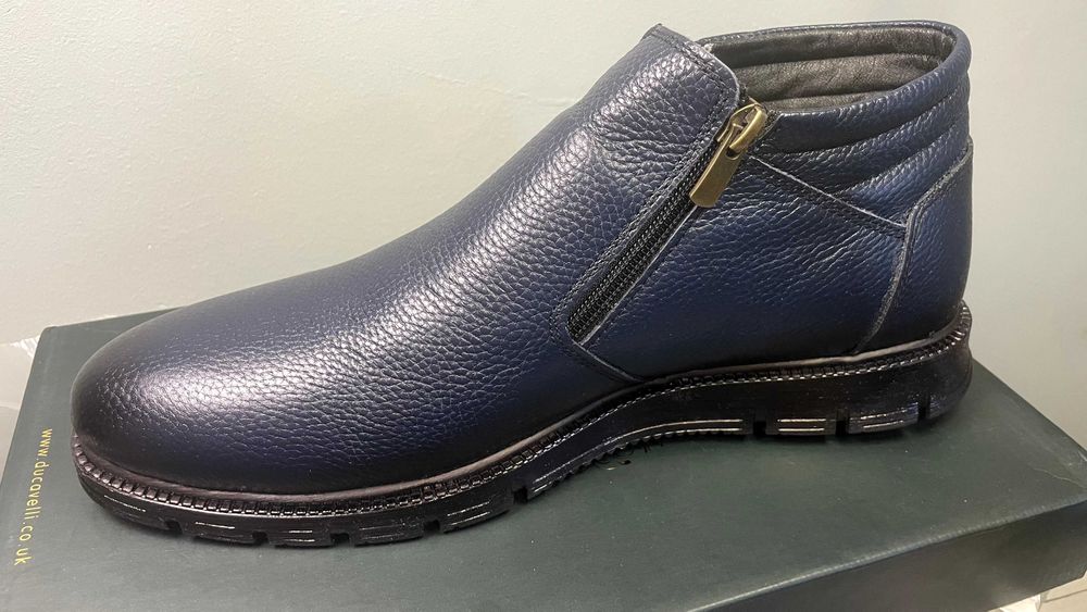 Мъжки сини зимни ботуши Ducavelli от естествена кожа.