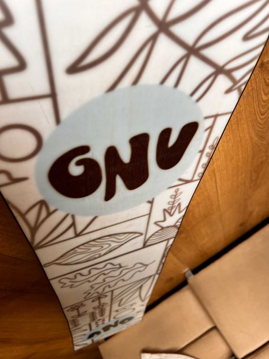Сноуборд - Gnu Velvet 147cm