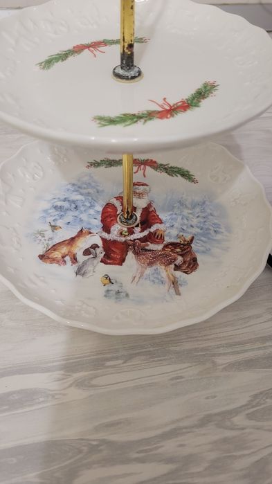 Продам этажерку, с новогодней тематикой