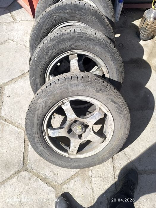Диск с шинами в сборе на р14 летние