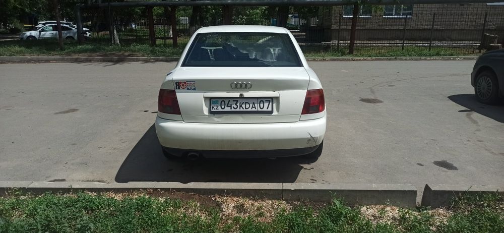 Ауди А4 Б5 1.8 АКПП 1995г