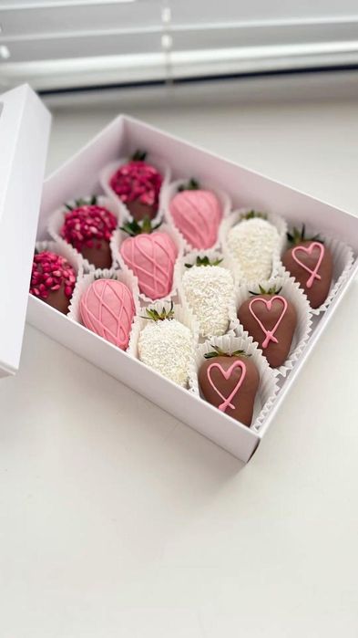 Клубника в шоколаде.