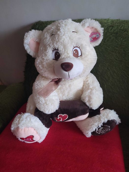 Големи плюшени играчки