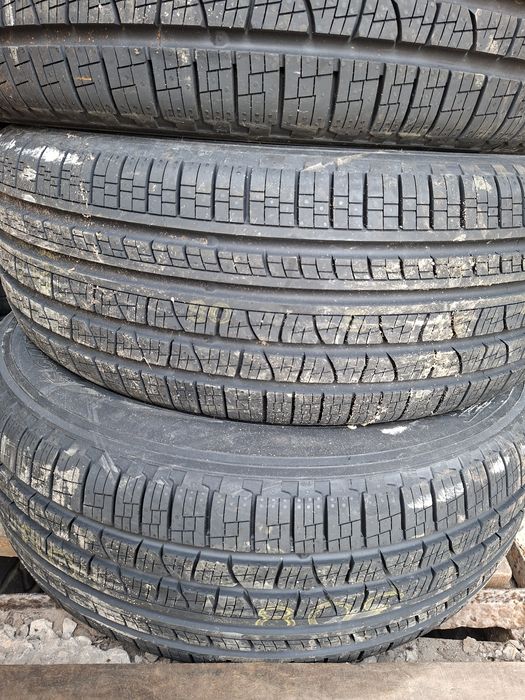 Продам шины. 235/60/18 пирелли