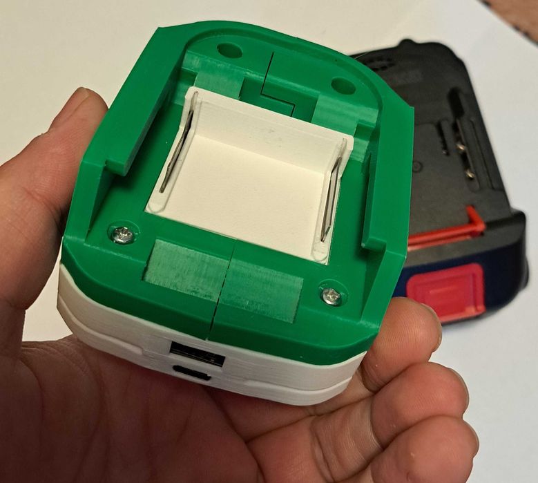 Adaptor USB pentru baterii Makita 18-21V