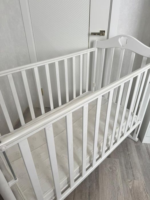 Детская кроватка, манеж