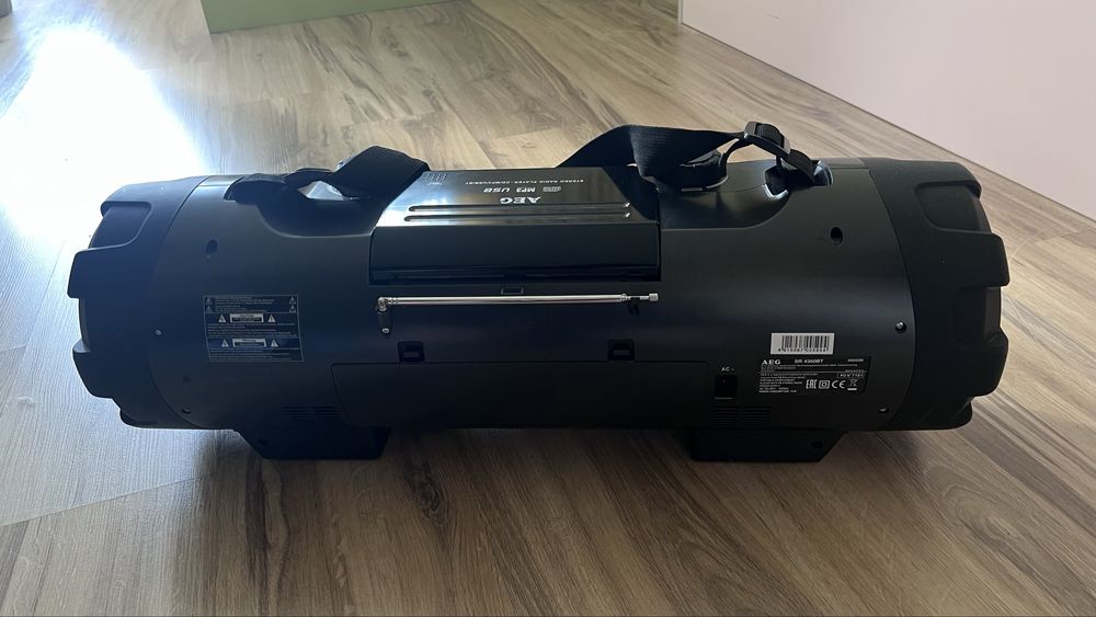 AEG  SR 4360  Преносима аудио система