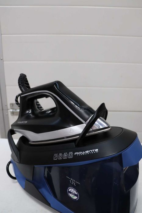 Rowenta VR8325 Турбо пара ютия, 2600W, 350 г/мин парен удар, 1,7л
