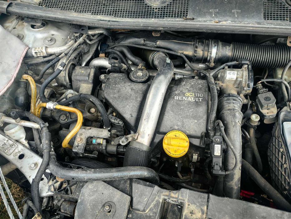 Megane 3 1.5 dci 110 cp 2011 avariat