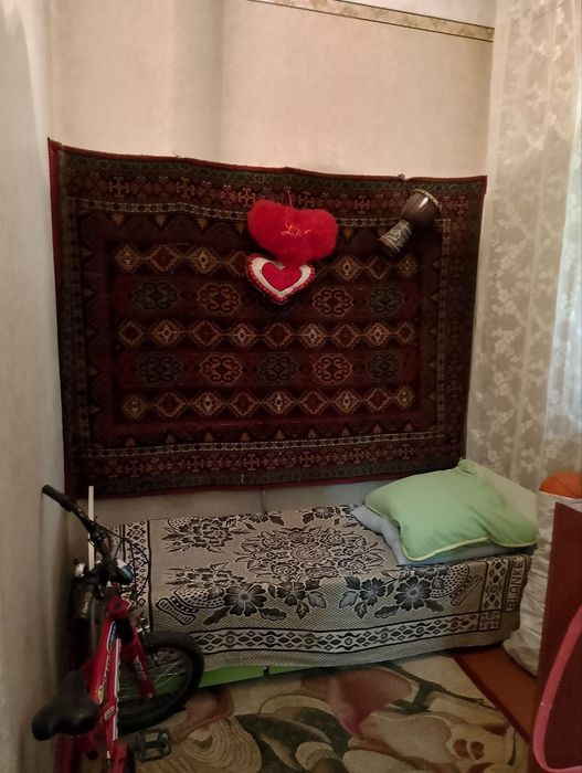 Чиланзар 14 квартал 2в3/4/4 Панельный дом, смежка, балкон 1,5*6