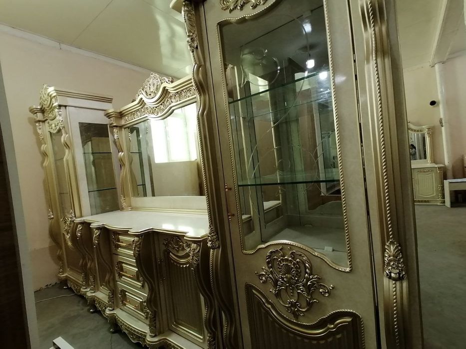 Holati yangi bo'lgan zavodskoy pinal sotiladi...