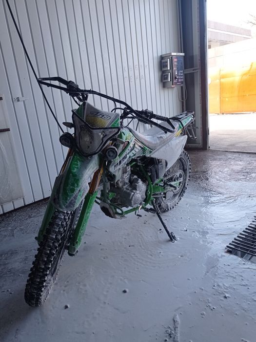 Мотоцикл горный 250куб