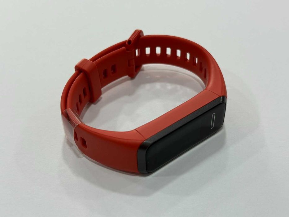 НОВ! Huawei Band 4