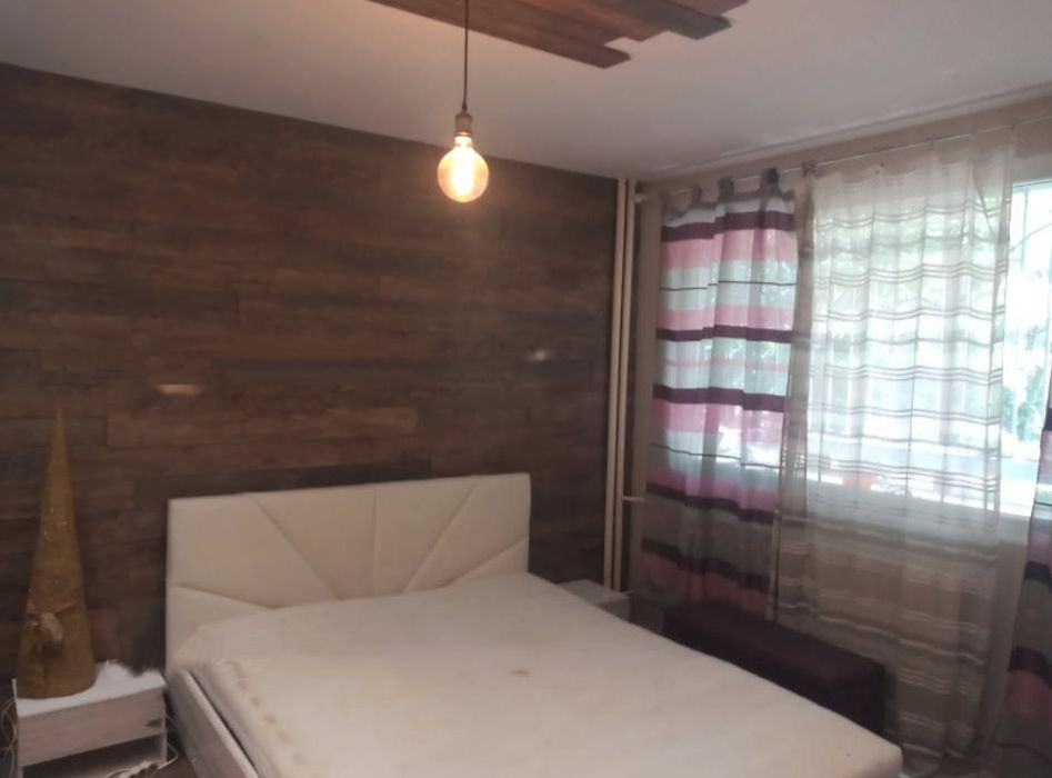 Дава се под наем Тристаен апартамент в София, Хиподрума - 80 кв.м за 662.49 € - Снимка #1