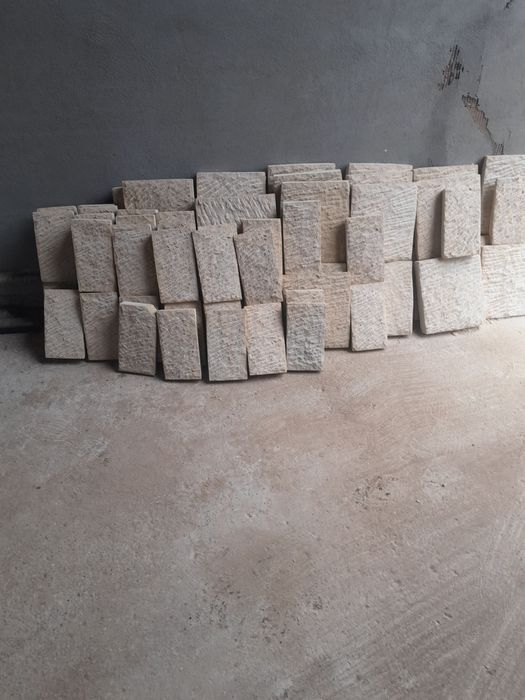 Piatra naturala ornamentala de Slanic pentru placari