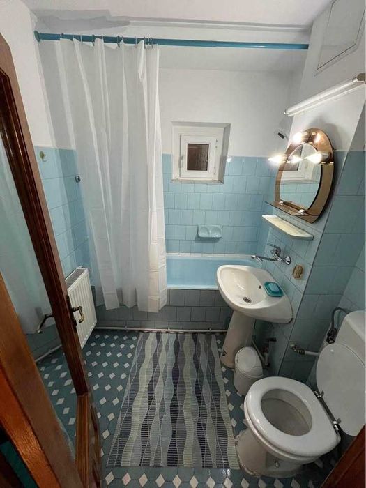 Inchiriez apartament 2 Camere Etaj 1, Micro 17 Galati