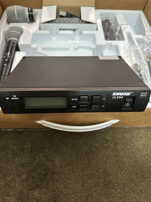 Shure ulxs cu capsula sm58 si beta 87A ( ulxp4) produs nou