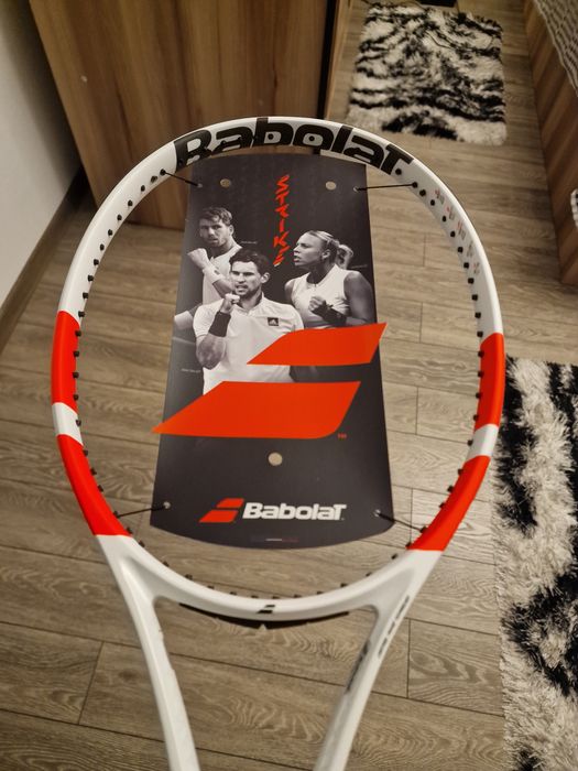 Vand racheta Babolat Pure Strike 100