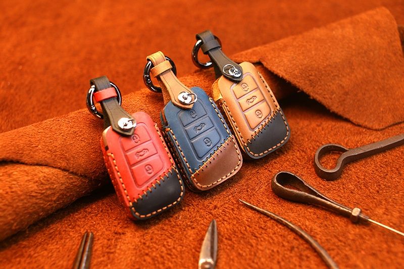 Калъф от естествена кожа за ключ VW PASSAT B8 Skoda Kodiak Superb A7