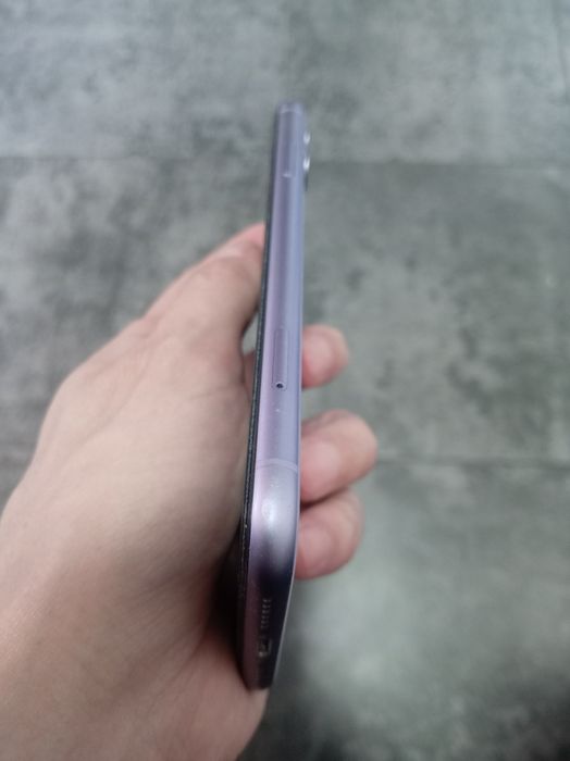 iPhone 11. 64 память