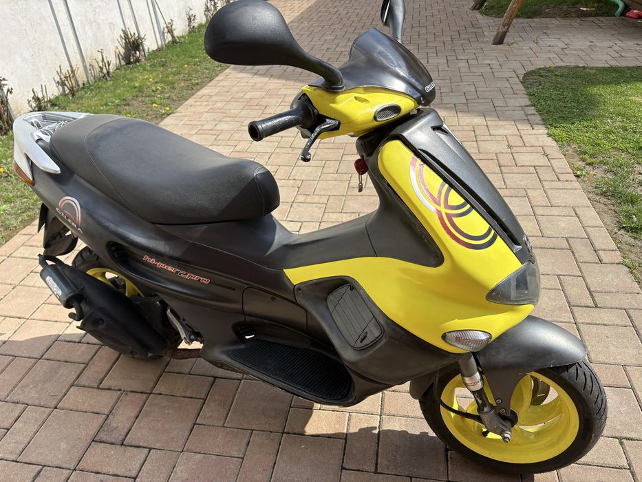 De vanzare Gilera runner