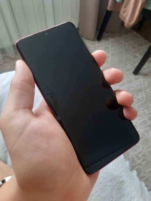 Продам Samsung S20