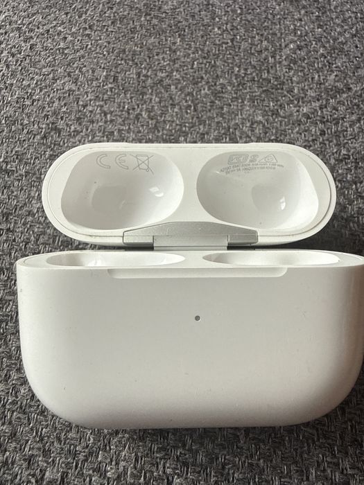 Cutie AirPods Pro 1 cu incarcare Wireless