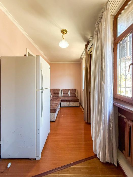 Срочно прадайутса квартера шотаруставилли аския