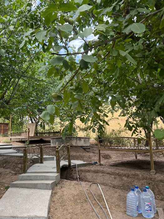 Продаётся земельный участок под дачу и дом !