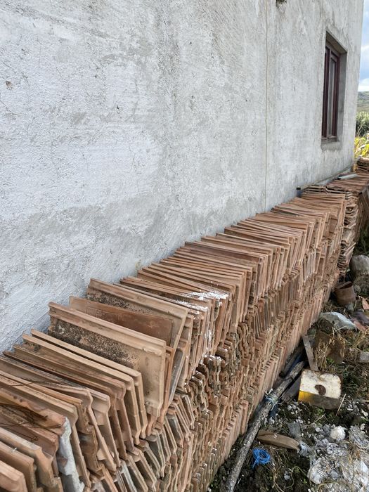 Vând țiglă de târnăveni