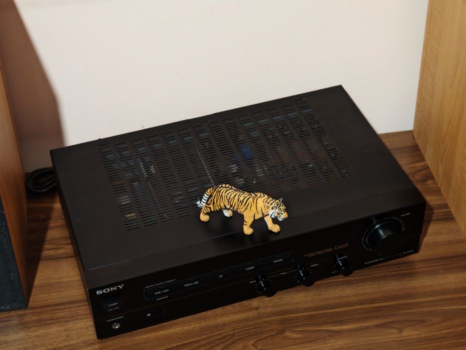 Sony TA-F245R. Amplificator rar. Sunet de top. Japan. Preț fix