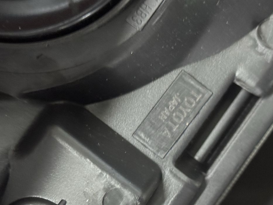 Фара Toyota Land Cruiser 100