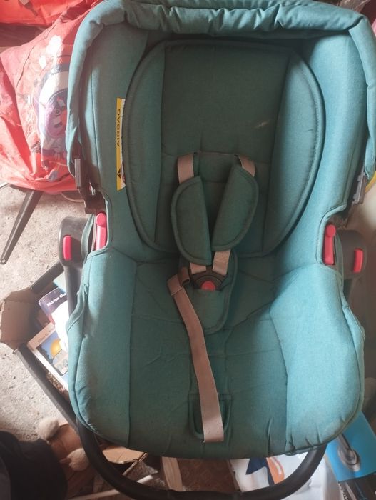 Scaun bebe pentru masina
