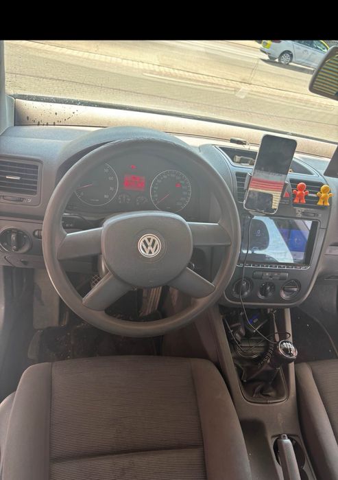 Vând golf 5 1.4 benzină
