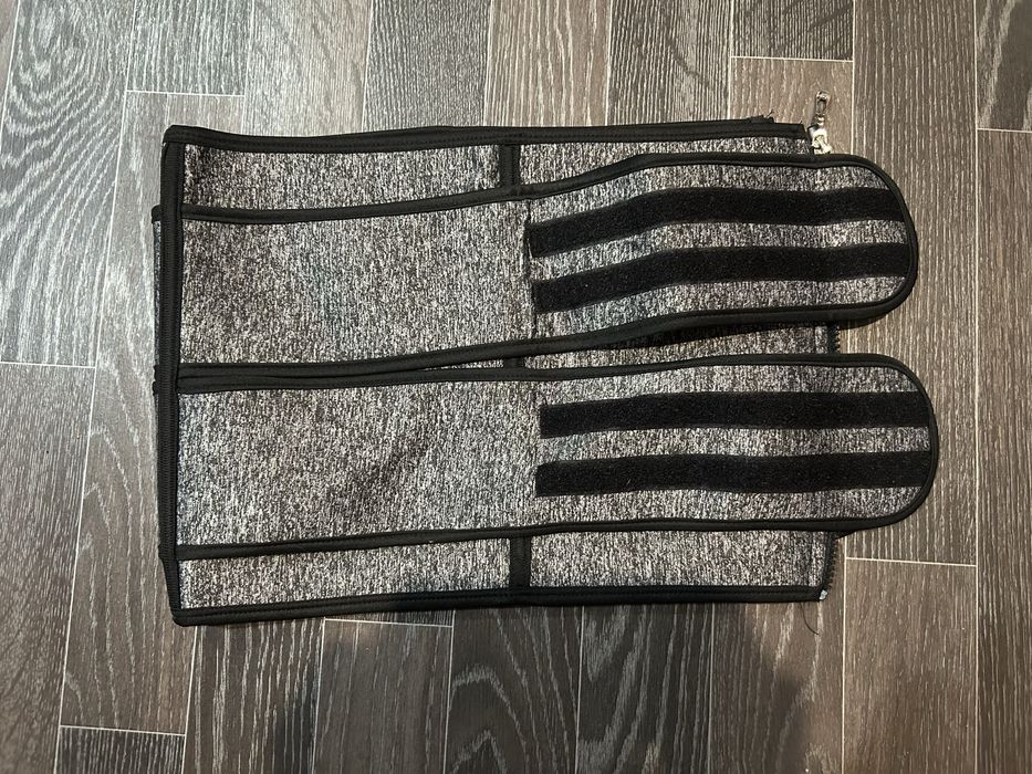 продажа джинсов и корсета