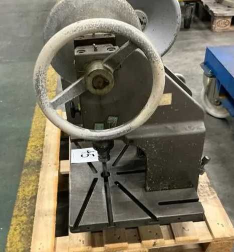 Solutii de perforare , prese , masini gaurit , instalatii hidraulice