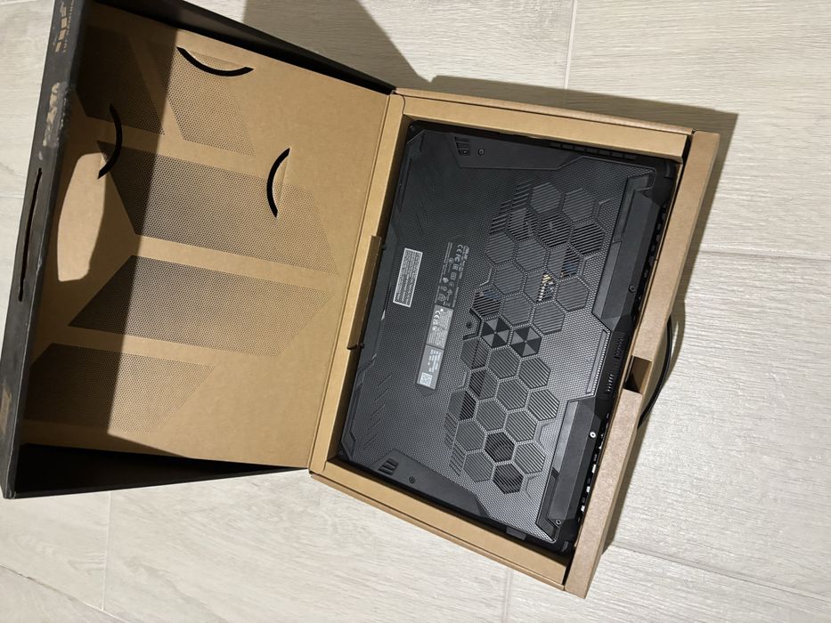 Laptop Gaming Tuf f15 rtx 3050 i5 12500 16gb ram 144 hz