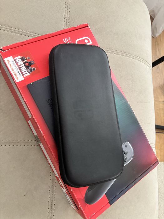 Nintendo Switch V2 64 GB Micro SD карта памет 2 игри