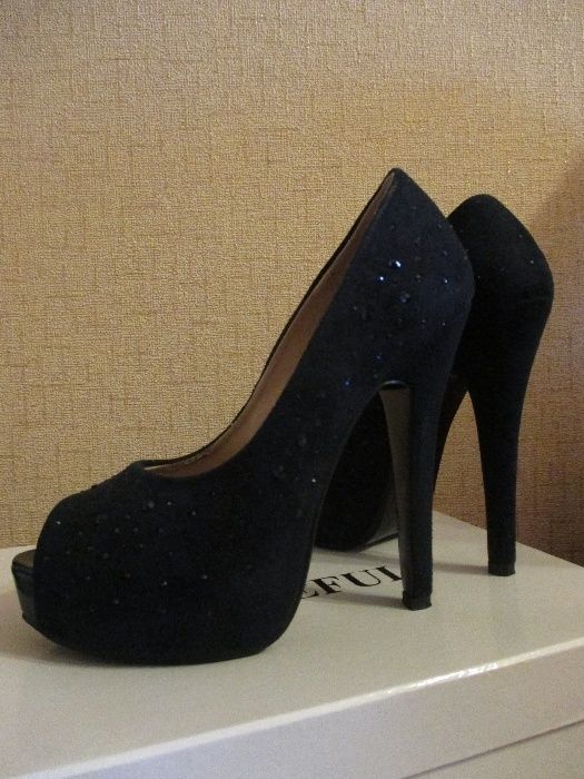 Туфли синие 35р со стразами