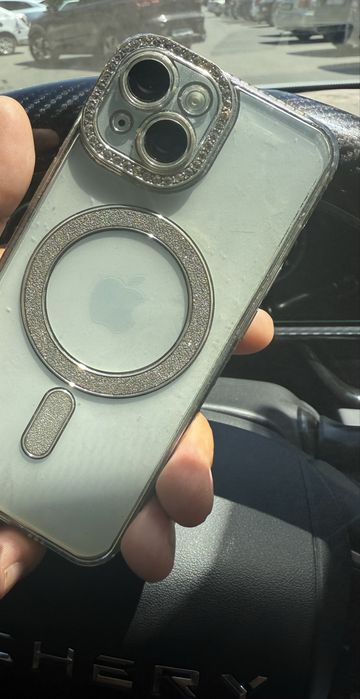 Продам Айфон 15 в хорошем состояний
