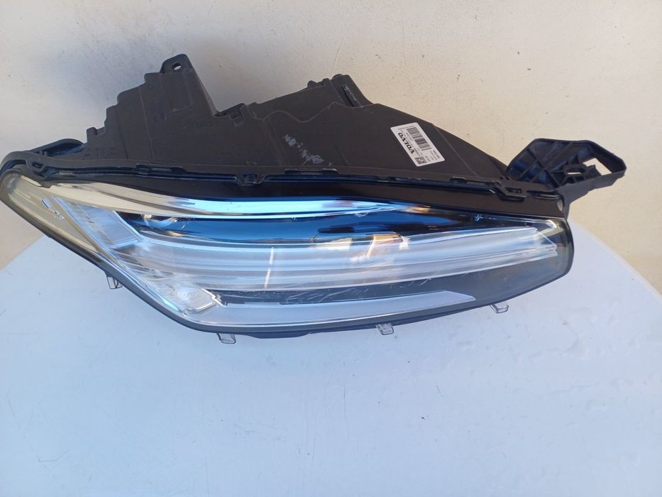 Десен фар за Volvo XC90; Full led