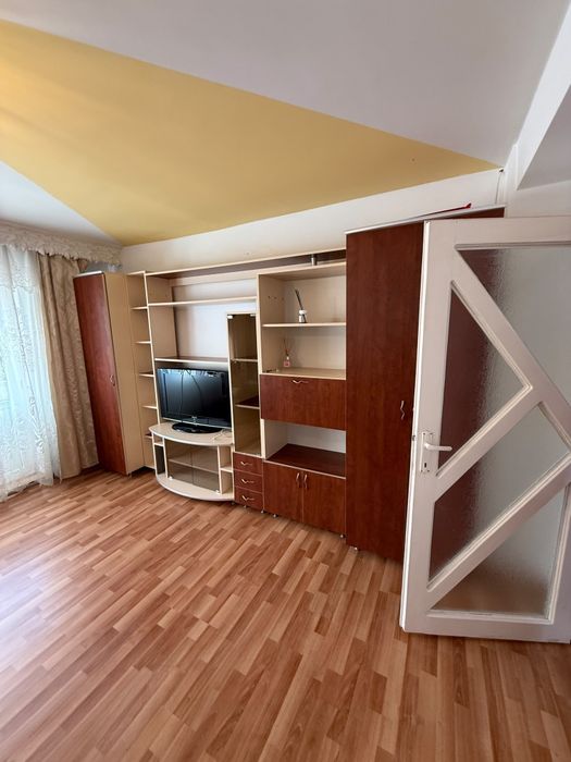 Apartament 3 camere 80 mp