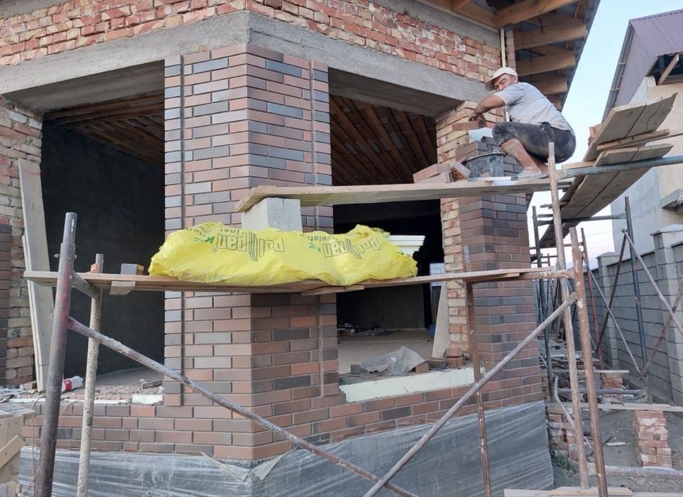 Бригада опытных строителей