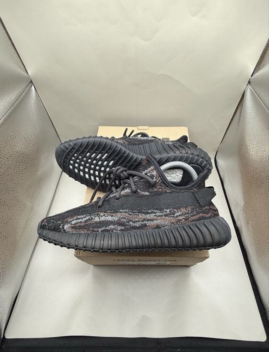 Yeezy 350 v2 Mx Rock, Marimi 41-42