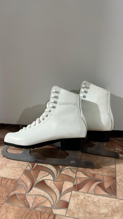 Продам коньки! 40 размер