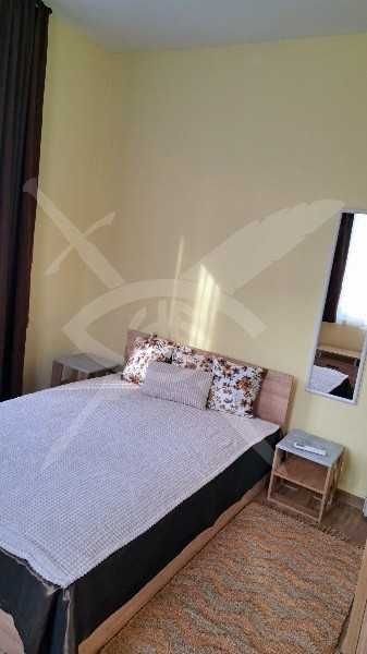 Дава се под наем етаж от къща в Център!  11690581