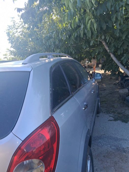 Vând Opel antara an 2008  preț negociabil