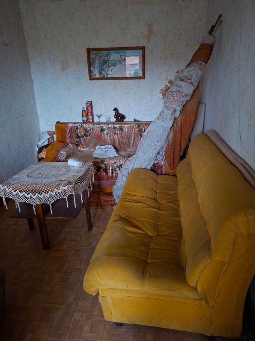 Подарявам стари мебели