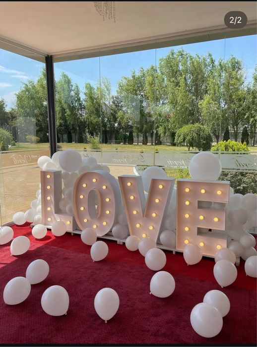 Litere Volumetrice LOVE