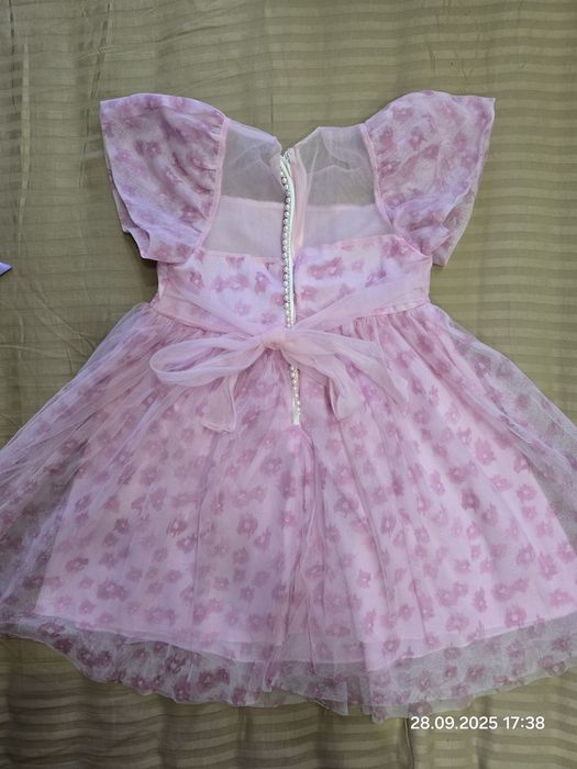 Платье на 5-6 лет